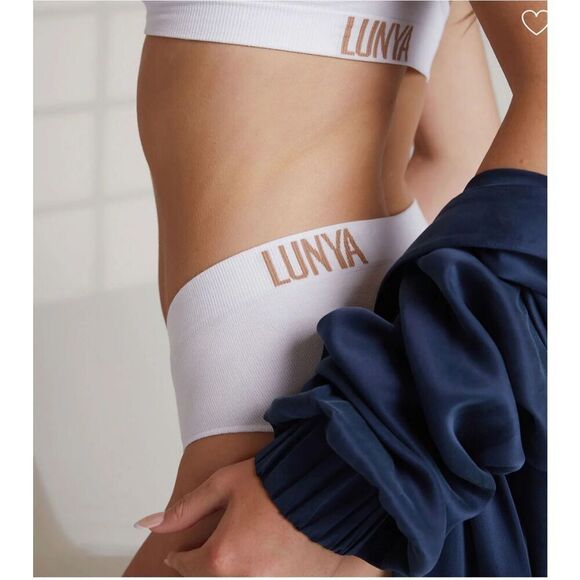 Lunya Seamless Modal Hipster 3 Pair all Size XS NWT All Black - Picture 3 of 8